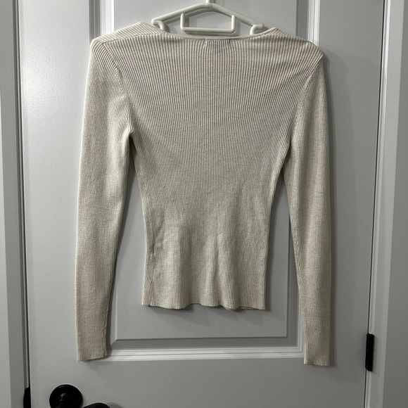 RW&CO. Cream Ribbed Knit Top. - Picture 4 of 4